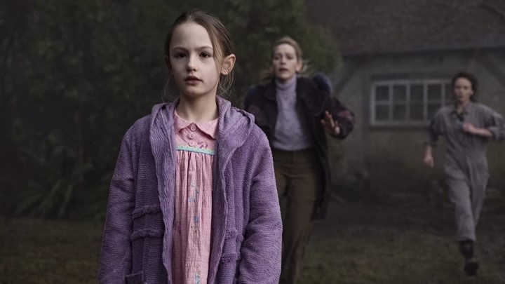 تسخیر شدگی عمارت بلای یا تسخیر عمارت بلای (The Haunting of Bly Manor) از بهترین مینیسریالهای ترسناک تسخیر شدگی عمارت بلای یا تسخیر عمارت بلای (The Haunting of Bly Manor) از بهترین مینیسریالهای ترسناک