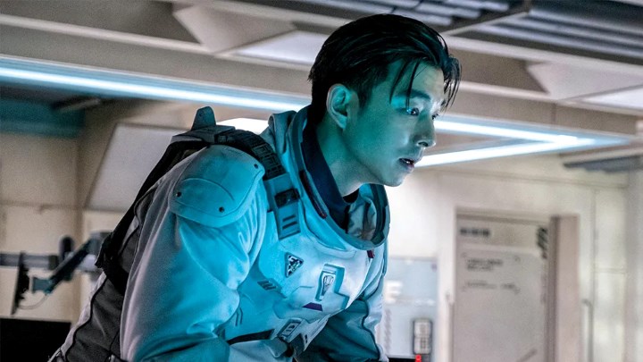 دریای خاموش (The Silent Sea) از بهترین فیلم و سریال‌های گونگ یو