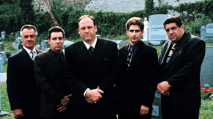 خانواده سوپرانو (The Sopranos) از سریالهای درامی که از ابتدا تا انتها بینقص هستند خانواده سوپرانو (The Sopranos) از سریالهای درامی که از ابتدا تا انتها بینقص هستند