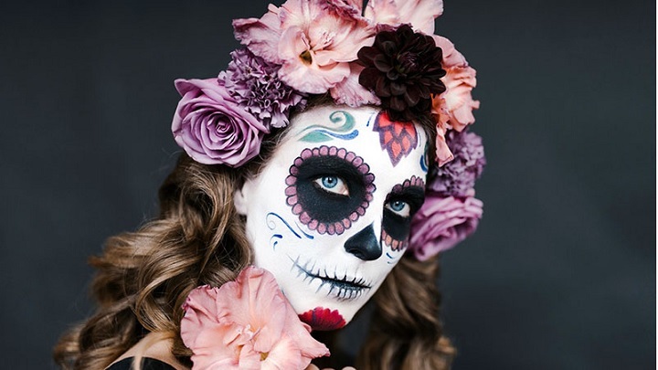 آرایش هالووینی به سبک شخصیت‌های فیلم‌های ترسناک