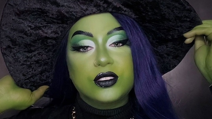 تبدیل به یک هیولا در یک شب هالووینی تبدیل به یک هیولا در یک شب هالووینی