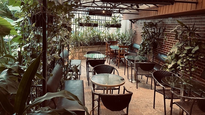 کافه دوک شهر رشت کافه دوک شهر رشت