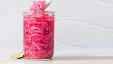 با فوت و فن‌های خوشمزه‌تر شدن ترشی پیاز آشنا شوید