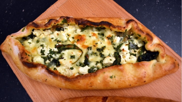 مراحل تهیه پیده مرغ و اسفناج