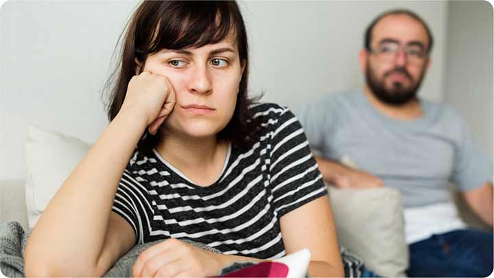 نشانههای رفتاری همسر غیر قابل اعتماد را بشناسید نشانههای رفتاری همسر غیر قابل اعتماد را بشناسید