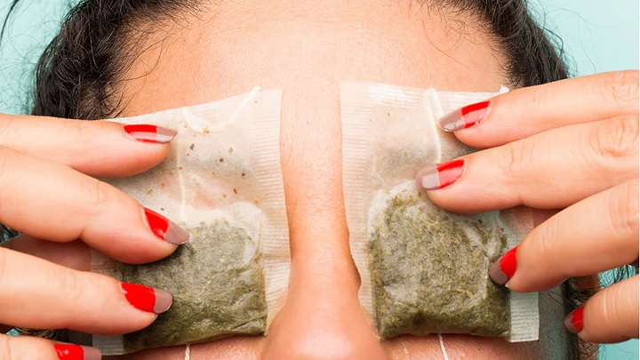 ماسک چشم با چای مانده