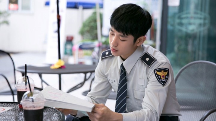 وقتی تو خواب بودی (While You Were Sleeping) از بهترین فیلم و سریال‌های جونگ هه این