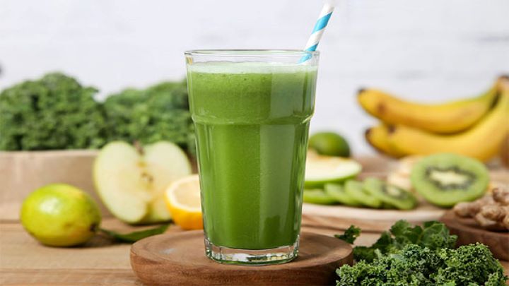 روش تهیه اسموتی سیب و کرفس