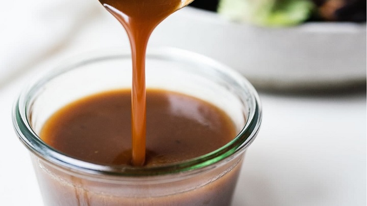 نکات و فوت و فنهای تهیه سس بالزامیک و عسل نکات و فوت و فنهای تهیه سس بالزامیک و عسل