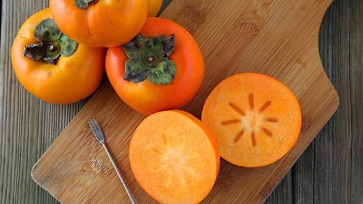 طرز تهیه دمنوش برگ خرمالو طرز تهیه دمنوش برگ خرمالو