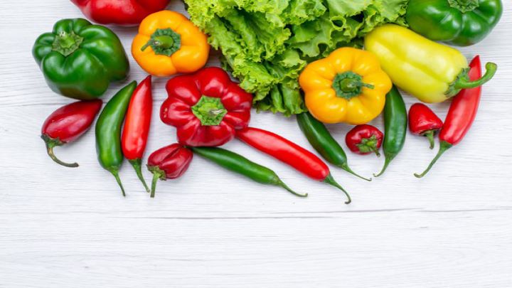 طرز تهیه ترشی فلفل دلمهای شکم پر طرز تهیه ترشی فلفل دلمهای شکم پر