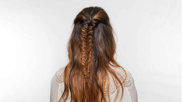 درخشش موهایتان را با بافت تیغ ماهی دو چندان کنید