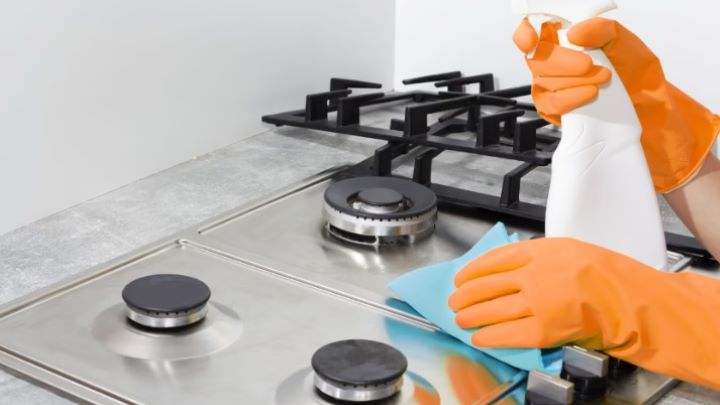 تمیز کردن اجاق گاز را با مواد طبیعی