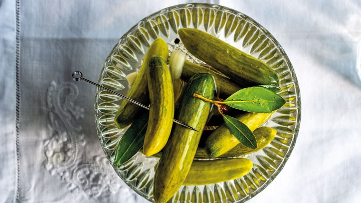 پودر فلفل قرمز از ادویههای خیارشور پودر فلفل قرمز از ادویههای خیارشور