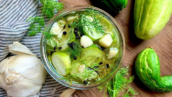 بهترین ادویهها برای مزه دار کردن خیارشور بهترین ادویهها برای مزه دار کردن خیارشور