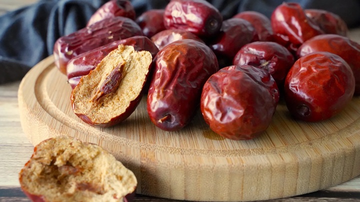 چگونه عناب تازه را در خانه خشک کنیم؟ چگونه عناب تازه را در خانه خشک کنیم؟