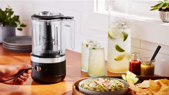 نحوه استفاده از خردکن برقی نحوه استفاده از خردکن برقی