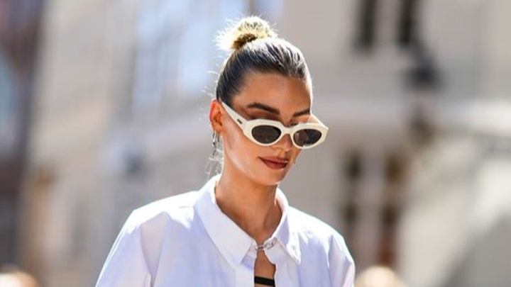 عینک با فریم سفید با کیفیت بالا و طراحی منحصر به فرد عینک با فریم سفید با کیفیت بالا و طراحی منحصر به فرد