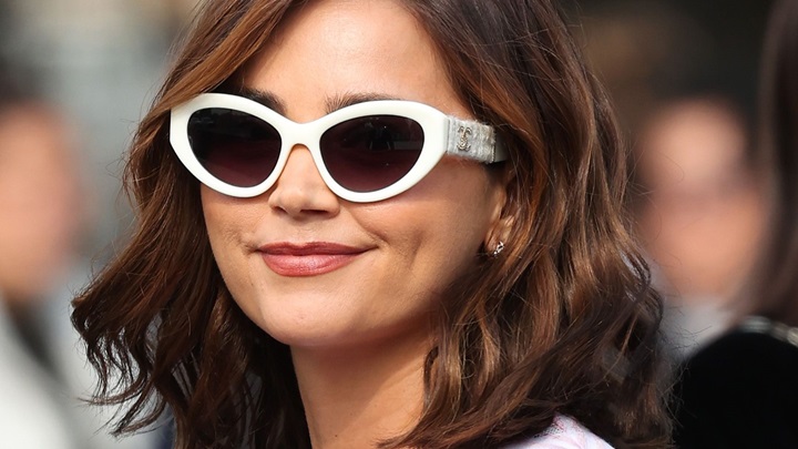 سفیدی خیره کننده: عینکهایی برای درخشیدن سفیدی خیره کننده: عینکهایی برای درخشیدن