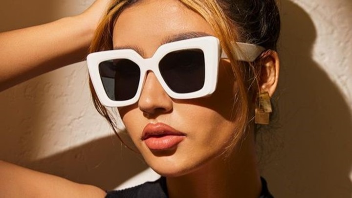 عینک با فریم سفید: نقطه کانونی استایل شما عینک با فریم سفید: نقطه کانونی استایل شما