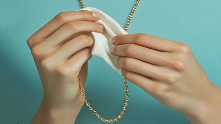 ترفندهای تمیز کردن طلا در خانه ترفندهای تمیز کردن طلا در خانه