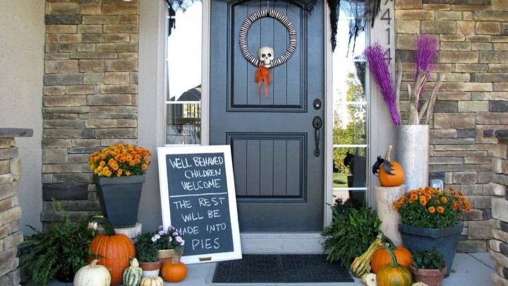 هالووینی جادویی؛ با تزییناتی رنگارنگ و جذاب هالووینی جادویی؛ با تزییناتی رنگارنگ و جذاب