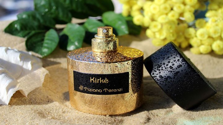 بهترین عطرهای زنانه مناسب فصل پاییز بهترین عطرهای زنانه مناسب فصل پاییز