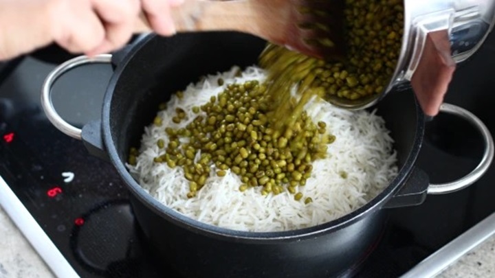 نکات و فوت و فنهای تهیه ماش پلو با کدو حلوایی نکات و فوت و فنهای تهیه ماش پلو با کدو حلوایی