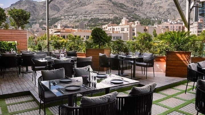 کافه رستوران تهران آیز کافه رستوران تهران آیز