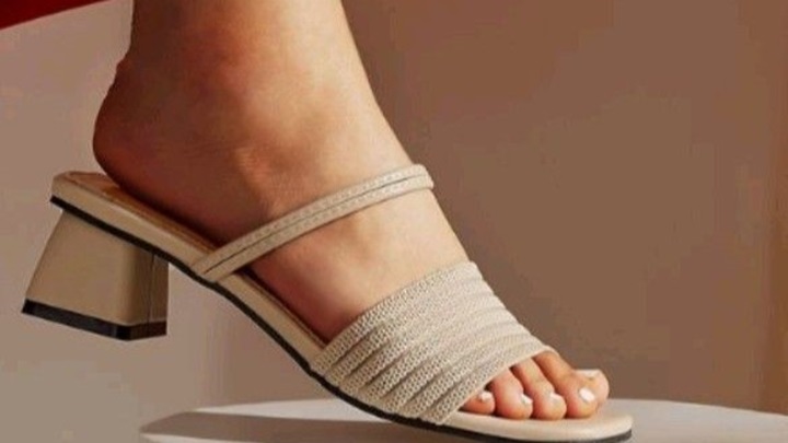 با این کفشهای مجلسی پاشنه کوتاه، استایل خود را تکمیل کنید با این کفشهای مجلسی پاشنه کوتاه، استایل خود را تکمیل کنید