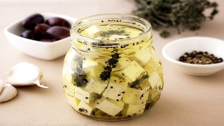طرز تهیه زیتون پنیر شمالی طرز تهیه زیتون پنیر شمالی