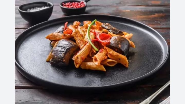 رسپی پاستا بادمجان