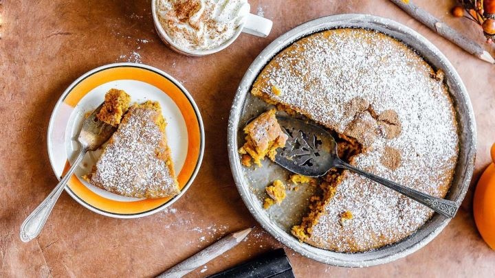 طرز تهیه کیک کدو حلوایی در قابلمه طرز تهیه کیک کدو حلوایی در قابلمه