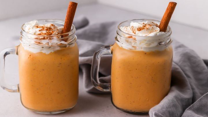 دستور تهیه اسموتی کدو حلوایی دستور تهیه اسموتی کدو حلوایی