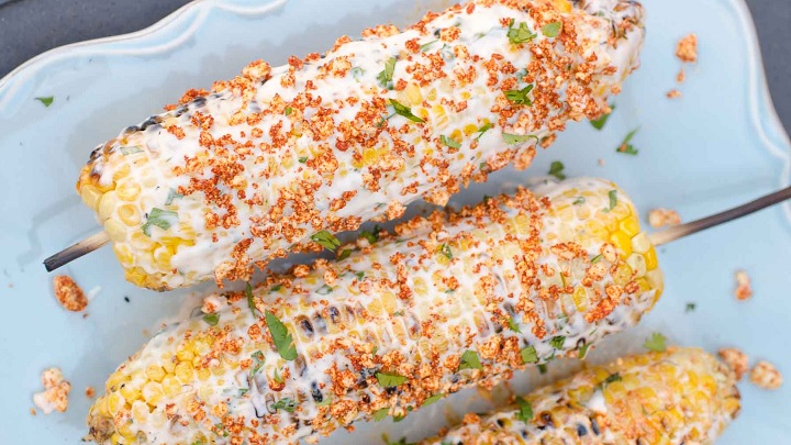 طرز تهیه سس ماست برای مزه دار کردن بلال