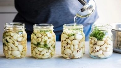 ترشی سیر حبه‌ای فوری؛ طعمی بی‌نظیر در زمان کوتاه