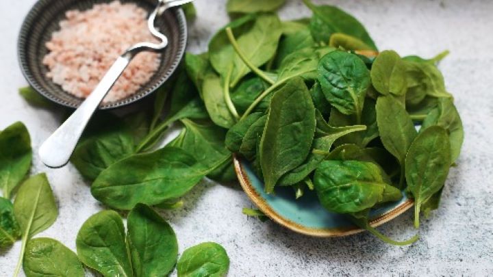 طرز تهیه ماسک مو با اسفناج طرز تهیه ماسک مو با اسفناج