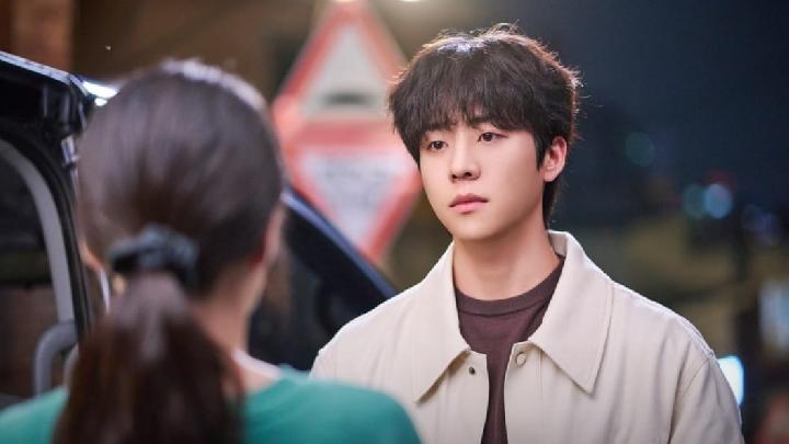 دیوای جزیره متروک یا خواننده دور افتاده (Castaway Diva) از بهترین سریالهای چه جونگ هیوپ دیوای جزیره متروک یا خواننده دور افتاده (Castaway Diva) از بهترین سریالهای چه جونگ هیوپ