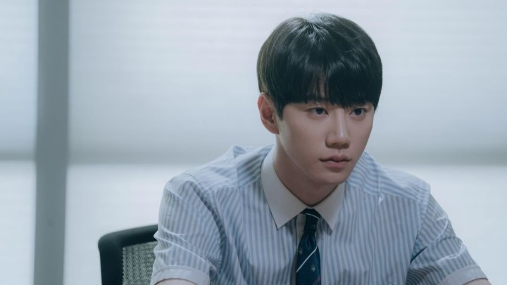 کلاس دروغها (Class of Lies) از بهترین فیلم و سریالهای لی جون یونگ کلاس دروغها (Class of Lies) از بهترین فیلم و سریالهای لی جون یونگ