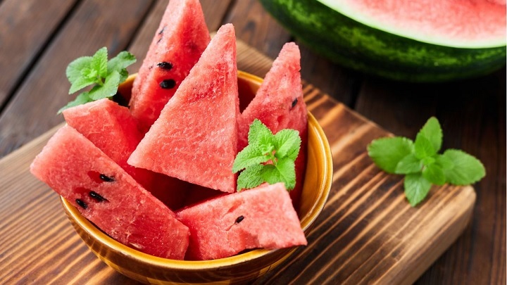 کدام مواد غذایی را نباید در فریزر گذاشت؟