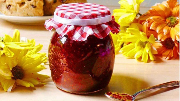 رب زرشک با زرشک خشک