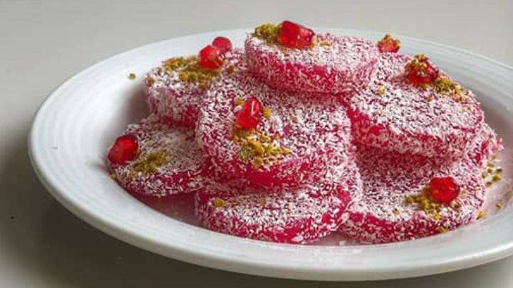 مراحل تهیه باسلوق انار مراحل تهیه باسلوق انار