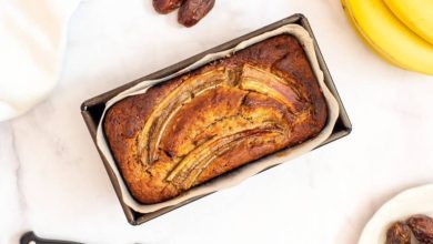 طرز تهیه کیک موز و خرمالو؛ با طعمی دلچسب و بافتی نرم