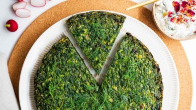 طرز تهیه کوکو سبزی + نکات خوشمزهتر شدن آن