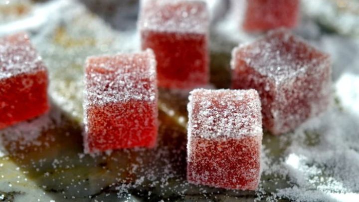 نکات و فوت و فنهای طرز تهیه پاستیل خانگی با آب میوههای پاییزی نکات و فوت و فنهای طرز تهیه پاستیل خانگی با آب میوههای پاییزی