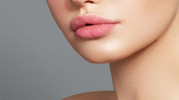 رفع افتادگی گوشه لب با آرایش رفع افتادگی گوشه لب با آرایش