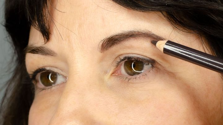 اصول صحیح کشیدن ابرو با مداد؛ از مبتدی تا حرفه ای
