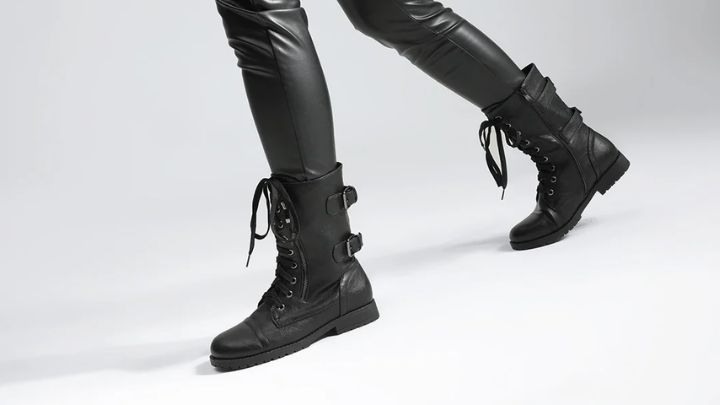 با بوت‌های بنددار، استایلی به روز و جذاب داشته باشید