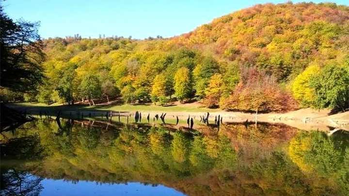 مسیر دسترسی به دریاچه چورت