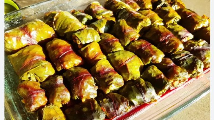 طرز تهیه دلمه برگ چغندر